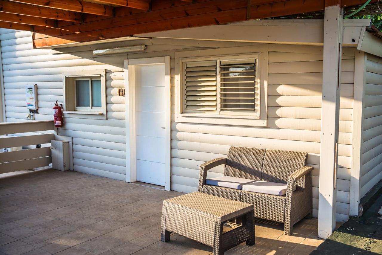 Etzel Tami Hospitality Hotel Neot Golan Exterior foto
